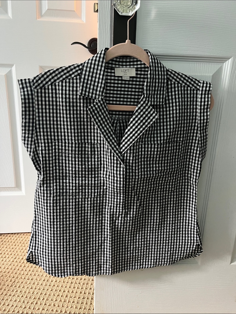 LOFT Black & White Gingham Sleeveless Button-Up Top